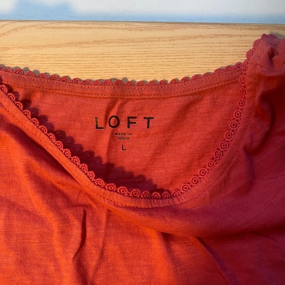 LOFT CORAL RUFFLE TANK - Picture 3 of 4